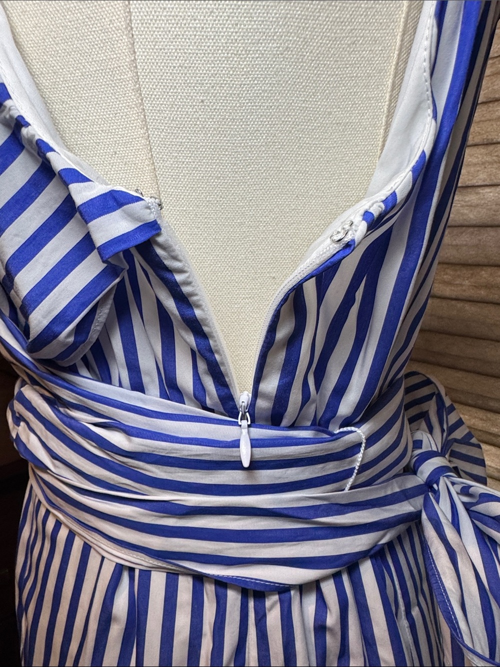 NWT Lauren Ralph Lauren Striped Cotton Broadcloth Tiered Dress. Size 8 - Picture 6 of 8